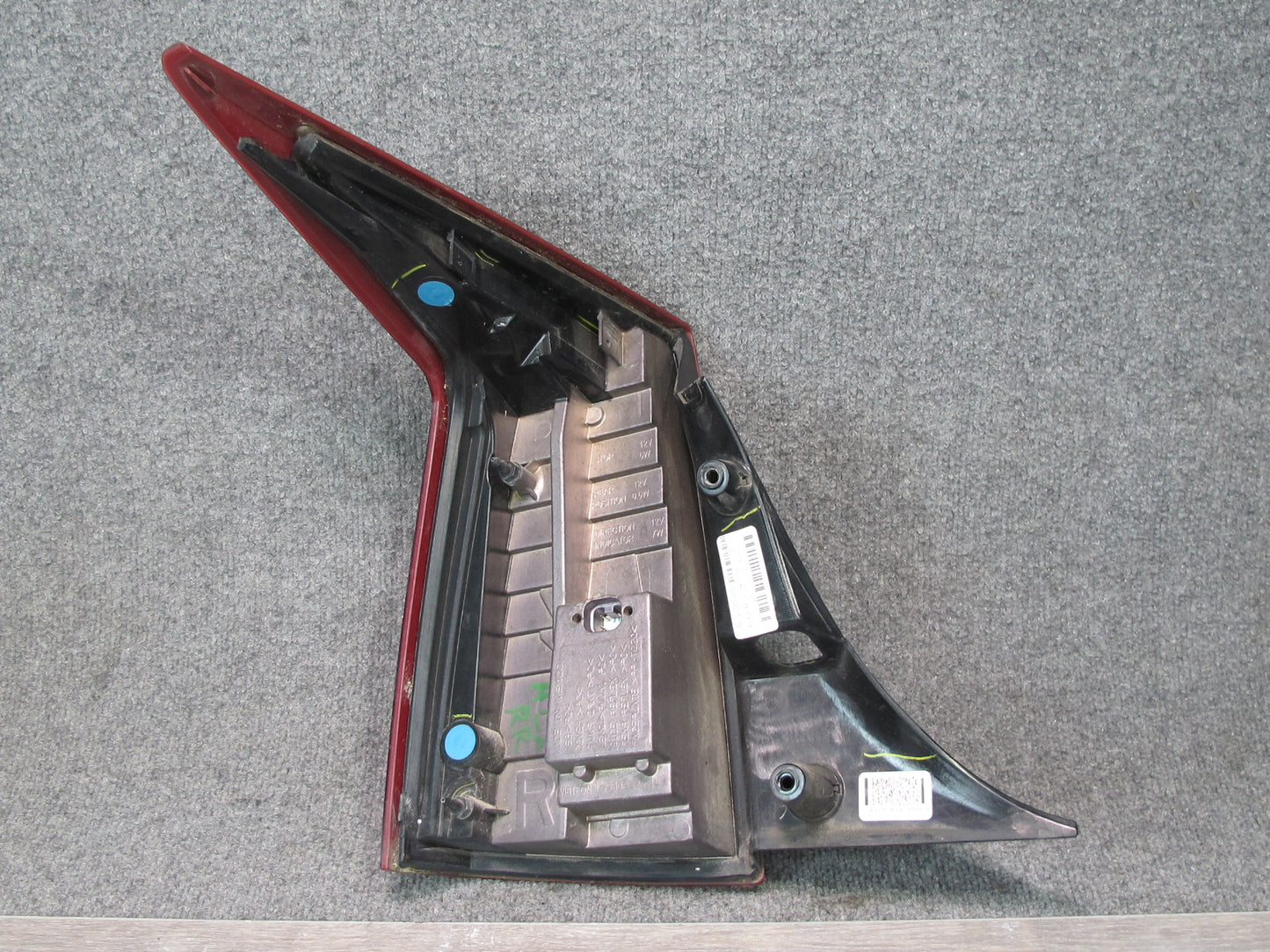 2004-2009 Cadillac XLR Rear Right Passenger Side Brake Tail Light Lamp