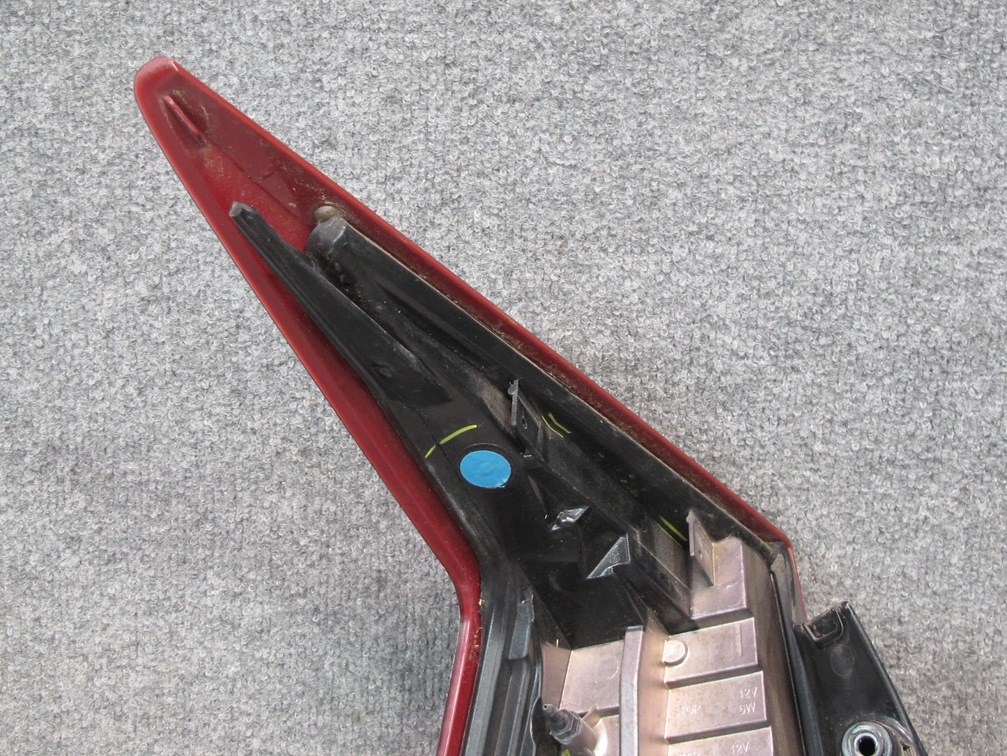 2004-2009 Cadillac XLR Rear Right Passenger Side Brake Tail Light Lamp