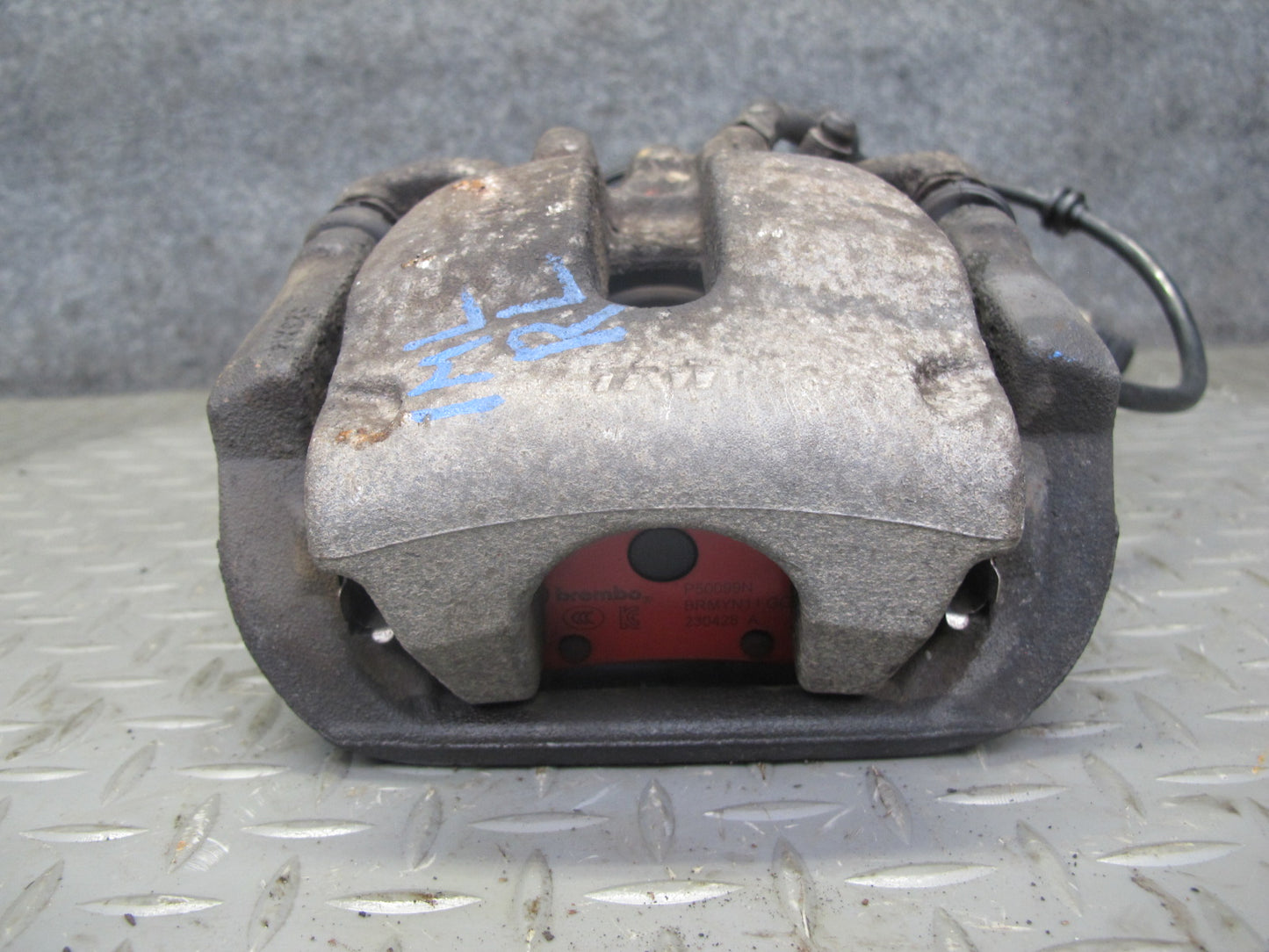12-18 Mercedes W166 GLE ML AWD Set of 2 Rear Left & Right Side Brake Caliper OEM