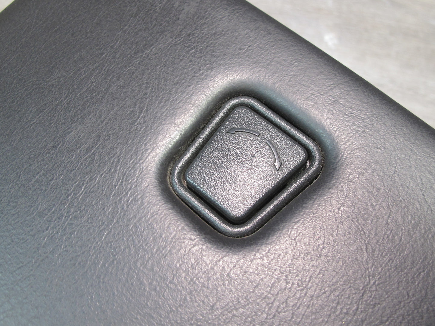 2004-2009 Cadillac XLR Rear Console Storage Compartment Box Leather Black