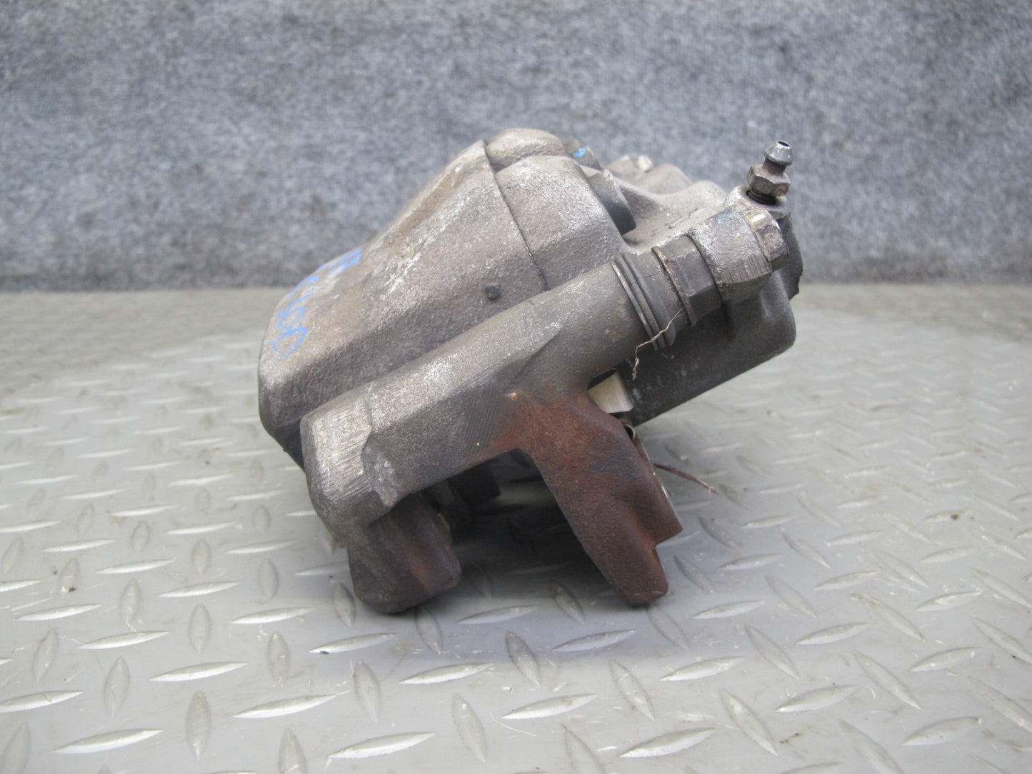 92-98 Lexus SC300 Set of 2 Front Left & Right Brake Caliper OEM