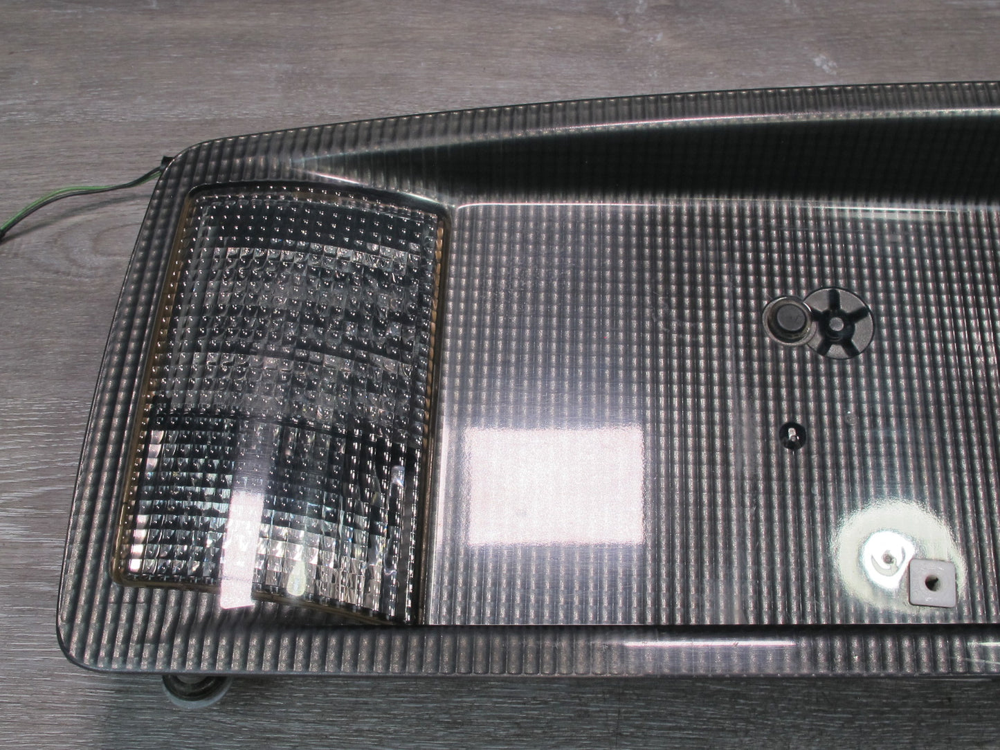 2004-2009 Cadillac XLR Rear Trunk Lid License Plate Light Panel 10355557