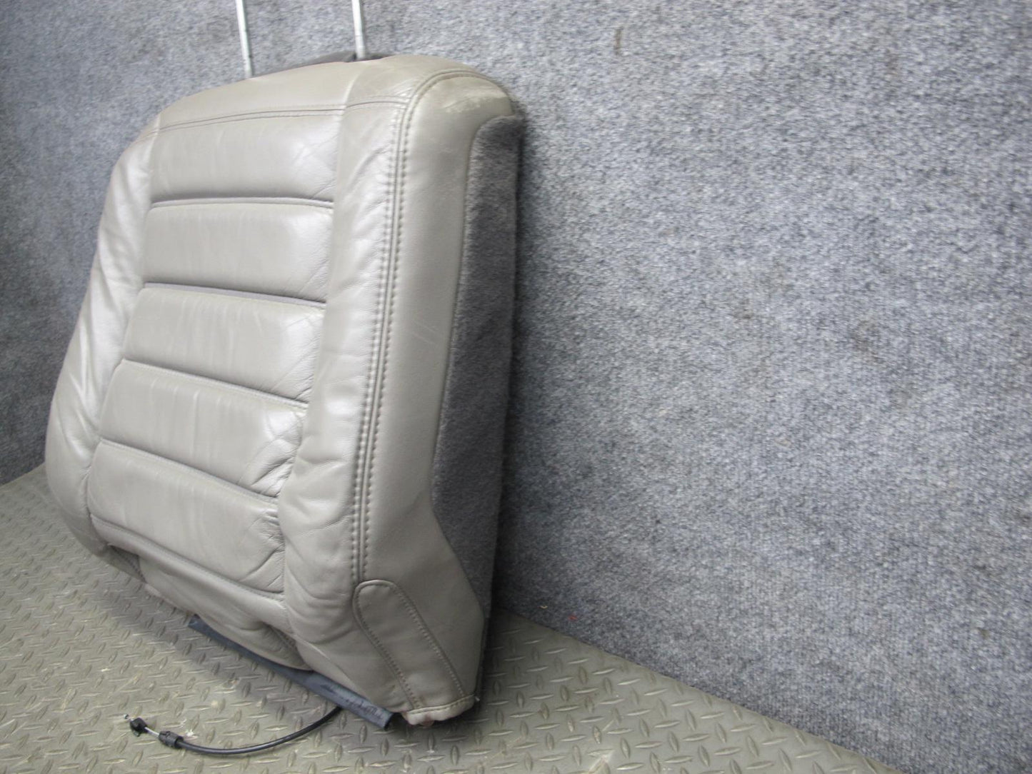 2003-2007 Hummer H2 Rear 2ND ROW Right Pass Side Seat Upper Cushion Leather