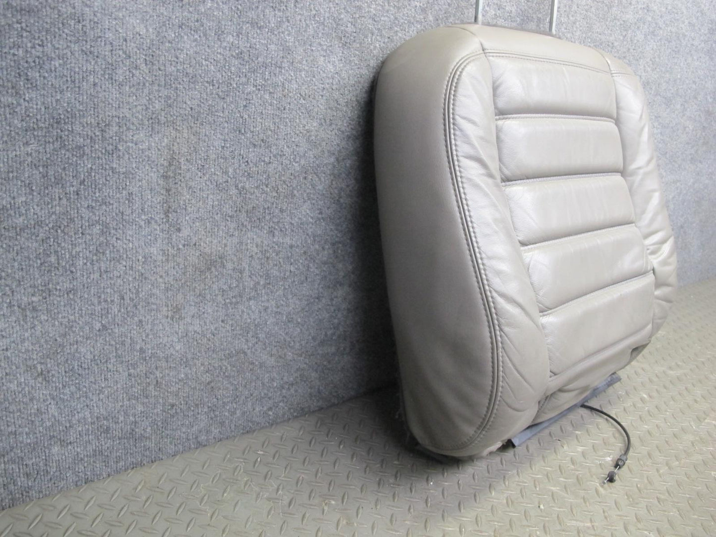 2003-2007 Hummer H2 Rear 2ND ROW Right Pass Side Seat Upper Cushion Leather