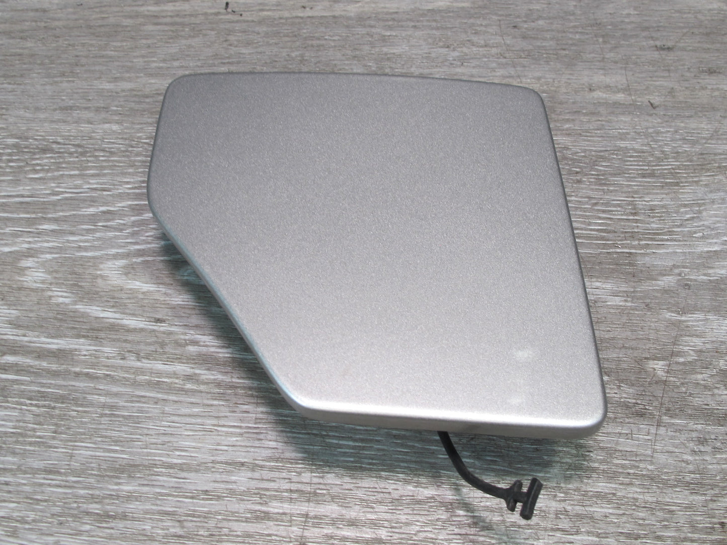 2004-2009 Cadillac XLR Fuel Tank Filler Door Lid Cover Silver