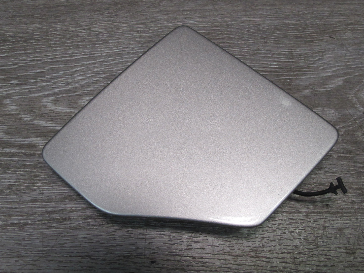 2004-2009 Cadillac XLR Fuel Tank Filler Door Lid Cover Silver