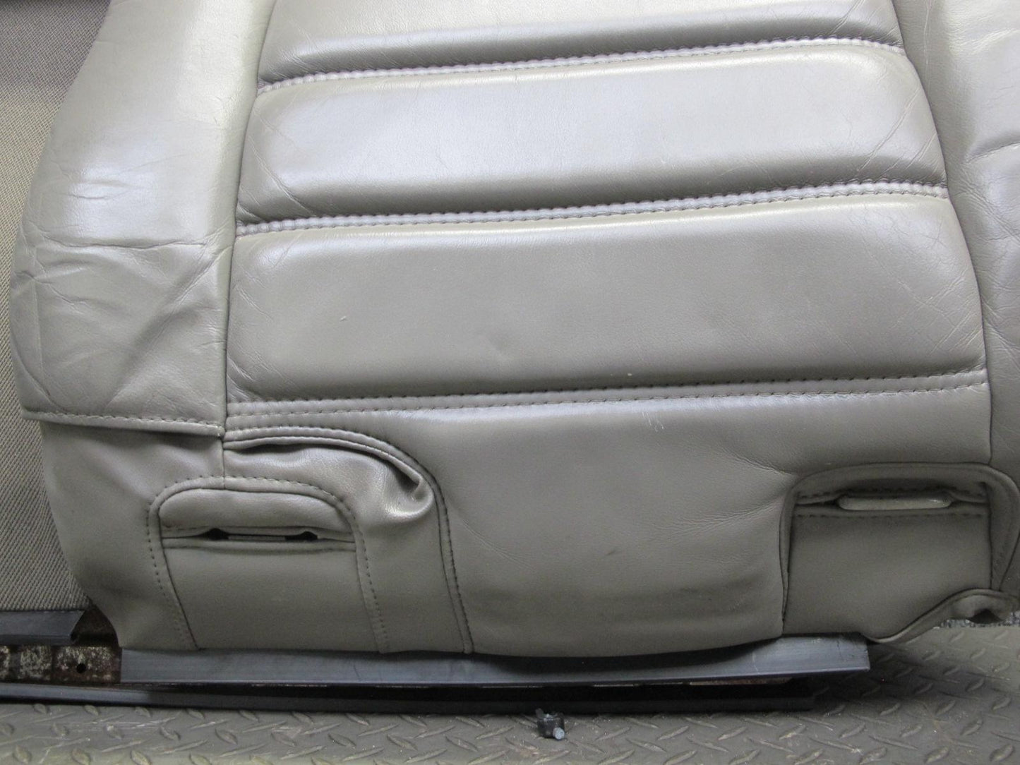 2003-2007 Hummer H2 Rear 2ND ROW Left Driver Side Seat Upper Cushion Leather