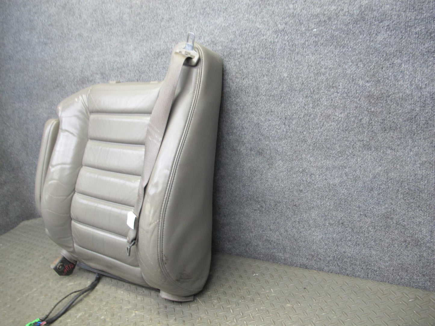 2003-2007 Hummer H2 Front Left Driver Side Seat Upper Cushion Leather