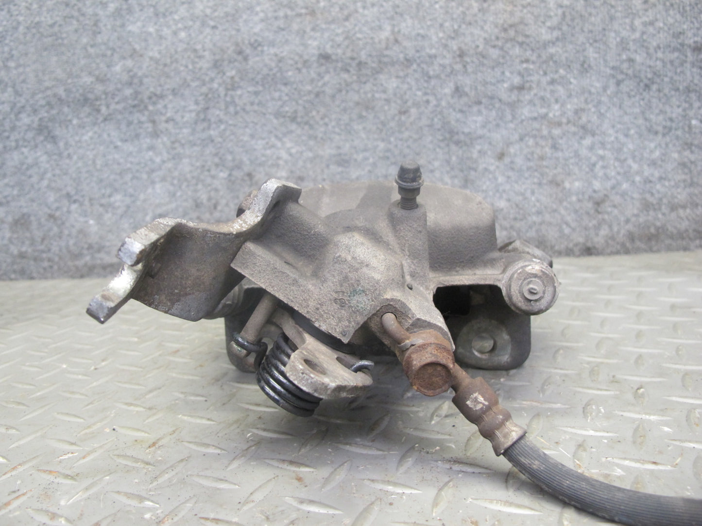 00-02 Toyota MR2 Spyder ZZW30L Set of 2 Rear Left & Right Brake Caliper OEM