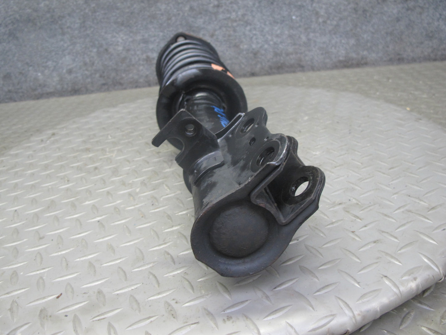 00-02 Toyota MR2 Spyder ZZW30L Set of 2 Rear Strut Shock Absorber OEM