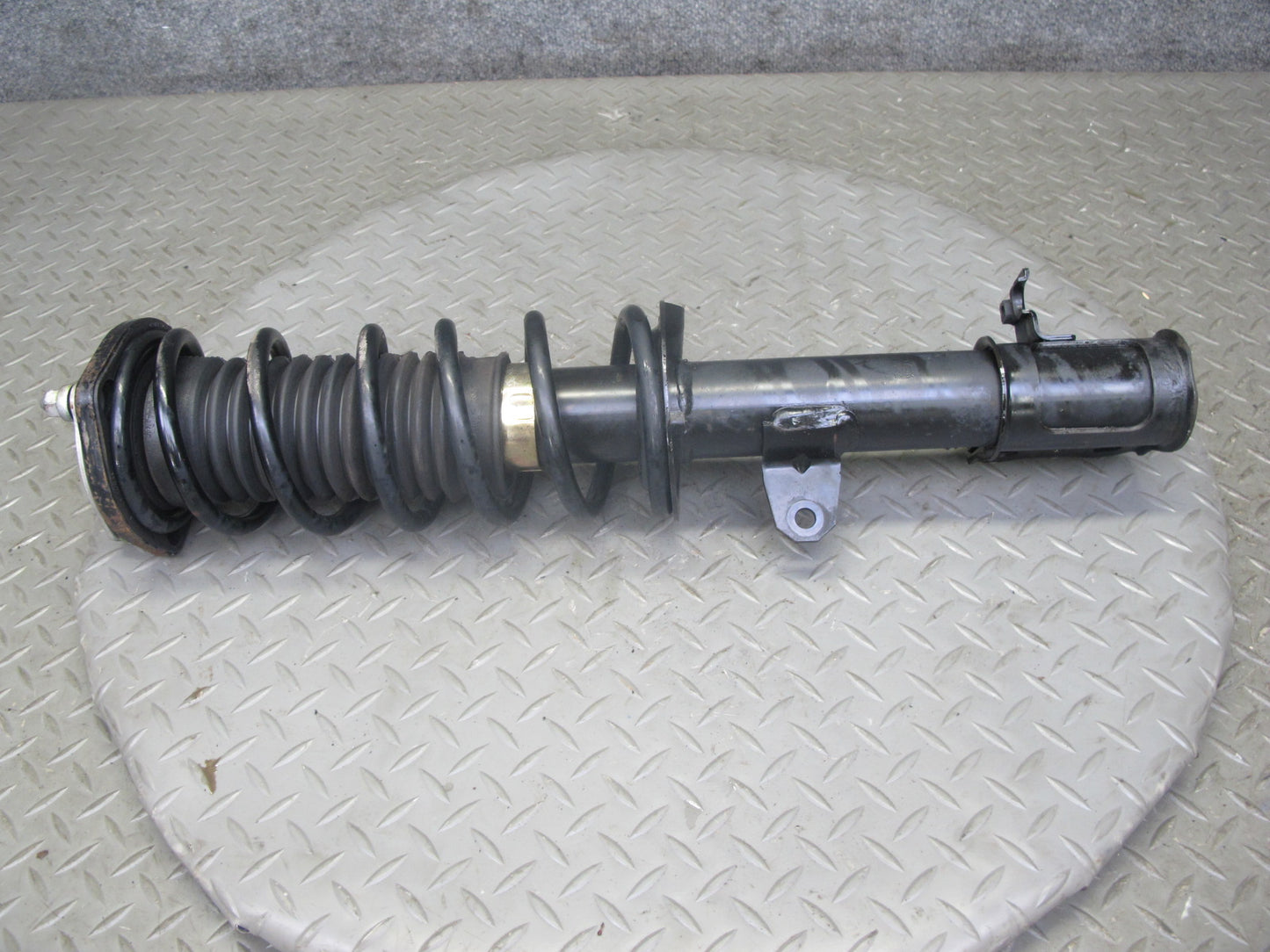00-02 Toyota MR2 Spyder ZZW30L Set of 2 Rear Strut Shock Absorber OEM