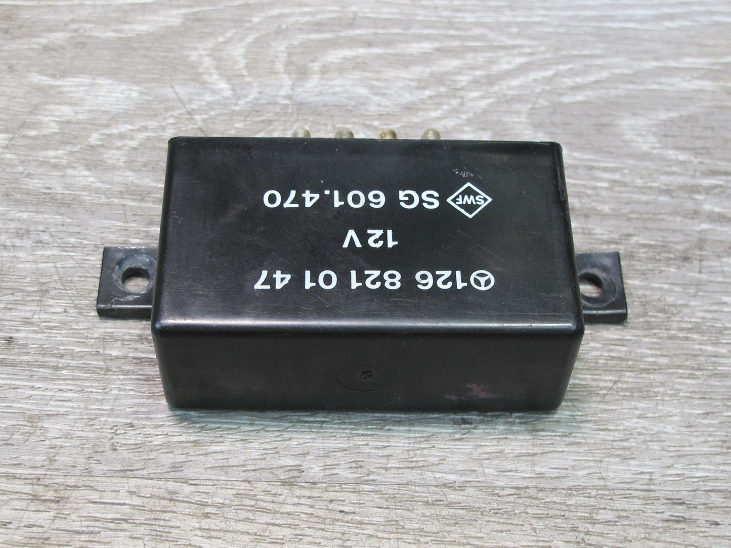 86-91 Mercedes W126 S-class Heated Seat Relay Module 1268210147 OEM