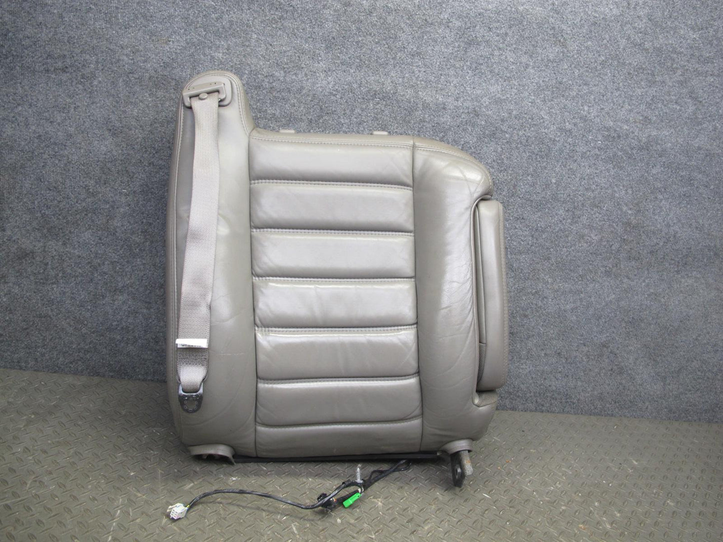 2003-2007 Hummer H2 Front Right Passenger Side Seat Upper Cushion Leather