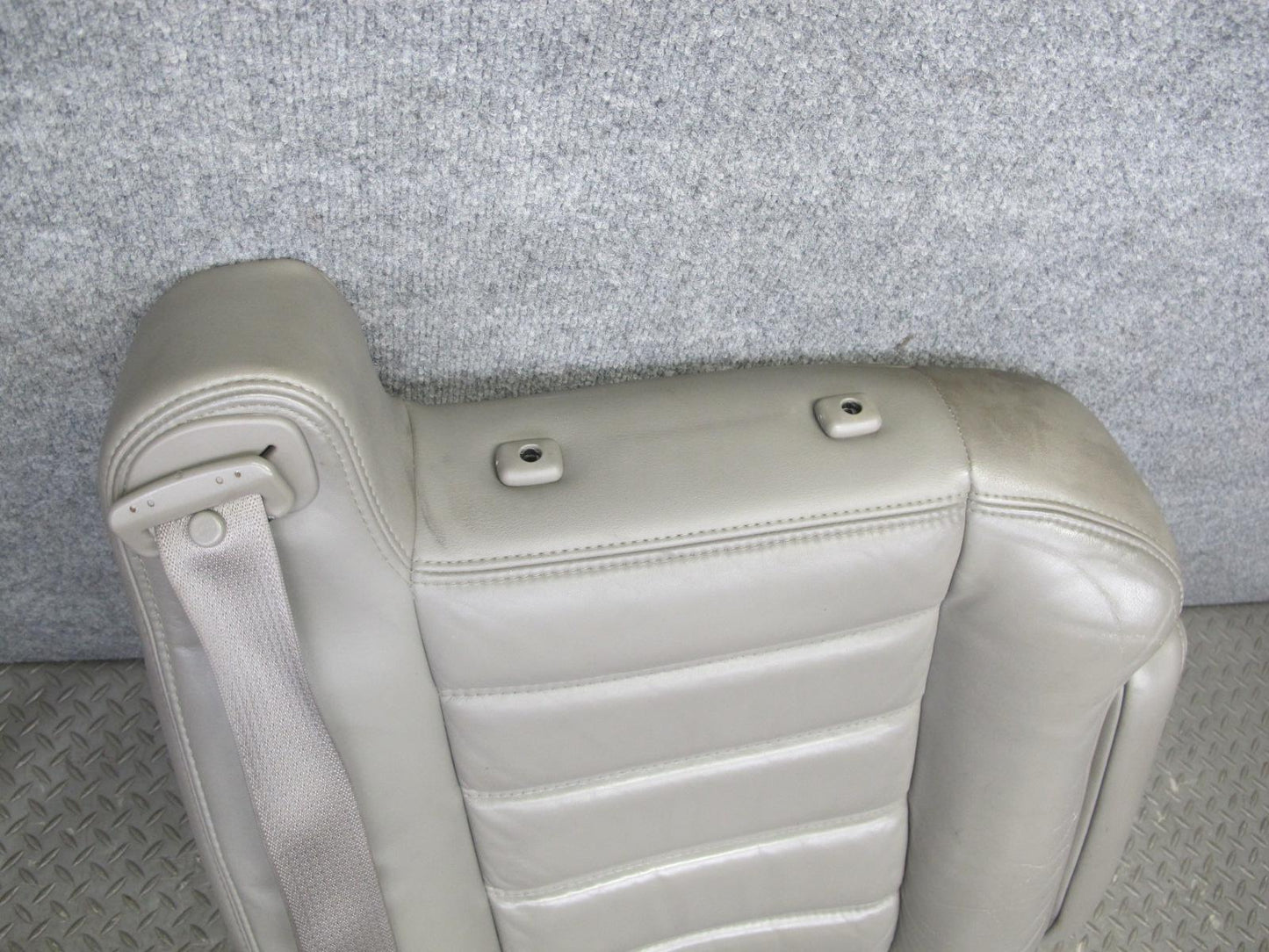 2003-2007 Hummer H2 Front Right Passenger Side Seat Upper Cushion Leather