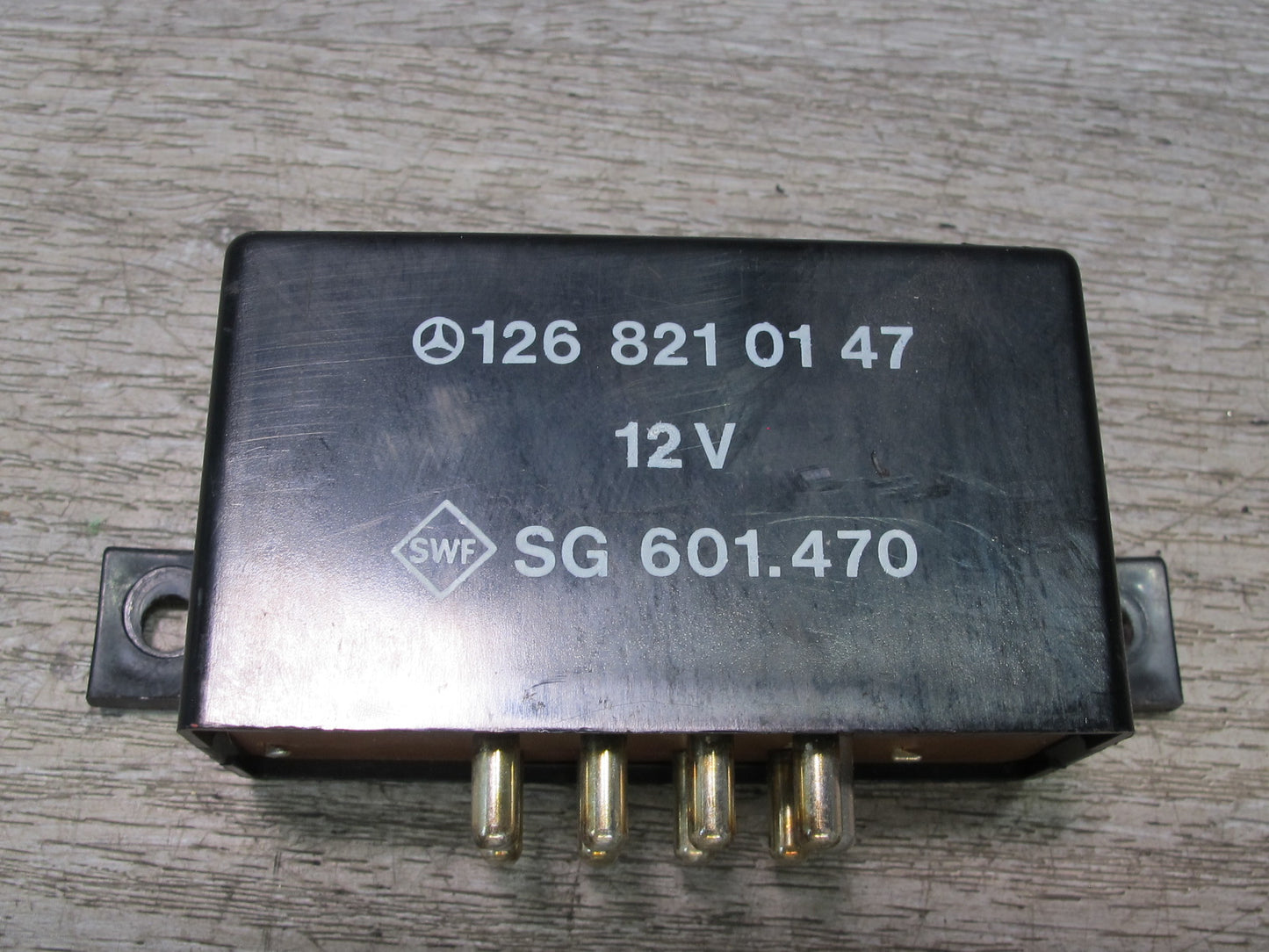 86-91 Mercedes W126 S-class Heated Seat Relay Module 1268210147 OEM