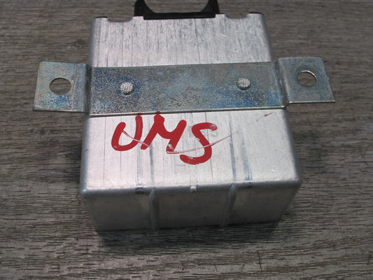 86-91 Mercedes W126 S-class Seat Belt Relay Module 0008200297 OEM