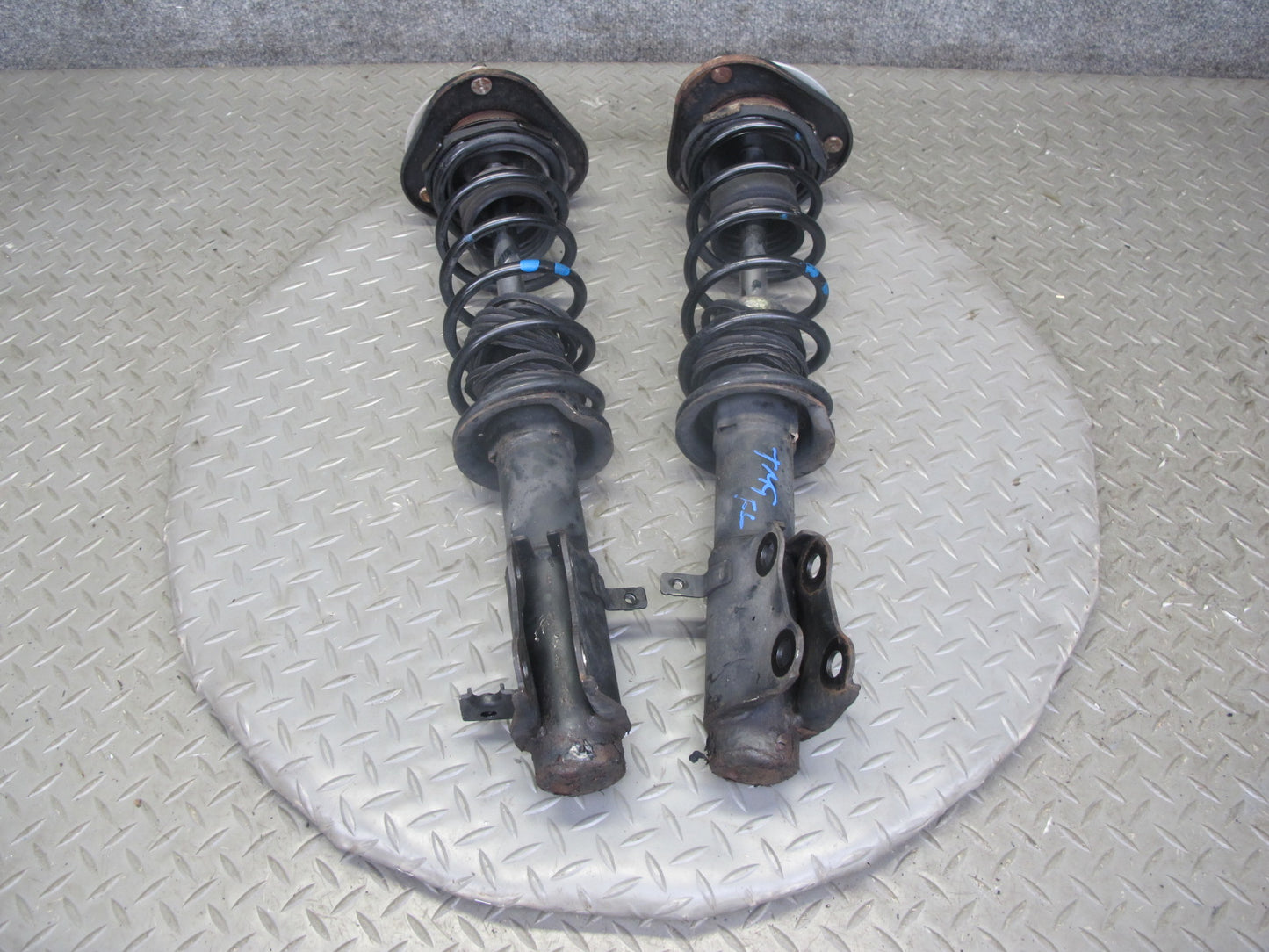 00-02 Toyota MR2 Spyder ZZW30L Set of 2 Front Strut Shock Absorber OEM