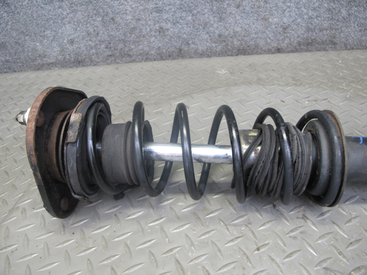 00-02 Toyota MR2 Spyder ZZW30L Set of 2 Front Strut Shock Absorber OEM