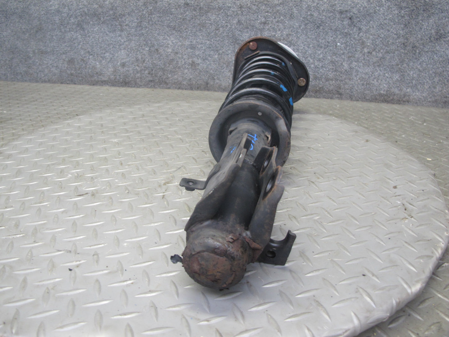00-02 Toyota MR2 Spyder ZZW30L Set of 2 Front Strut Shock Absorber OEM