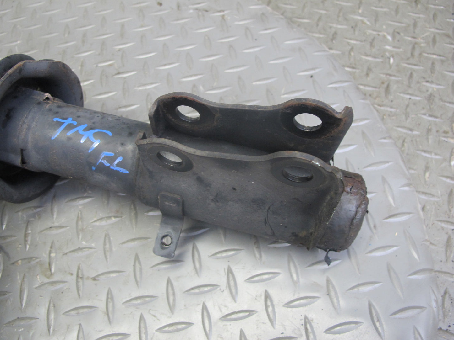 00-02 Toyota MR2 Spyder ZZW30L Set of 2 Front Strut Shock Absorber OEM