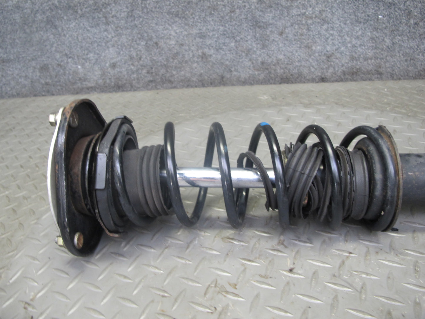 00-02 Toyota MR2 Spyder ZZW30L Set of 2 Front Strut Shock Absorber OEM