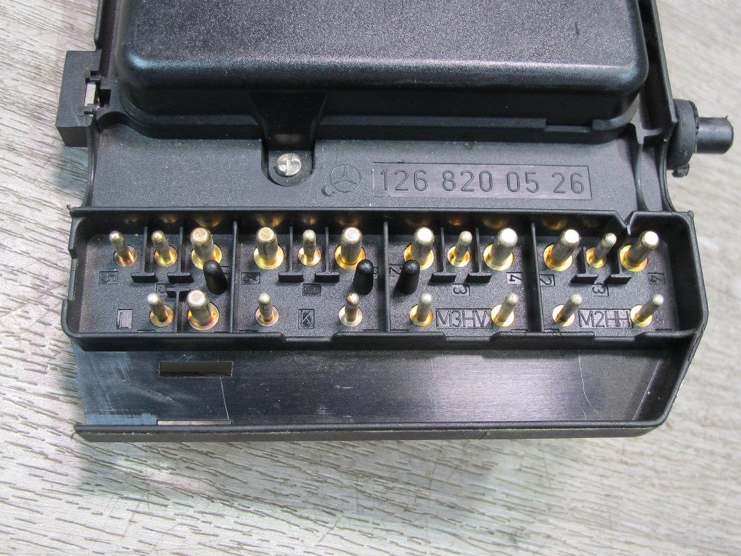 86-91 Mercedes W126 S-class Front Right Seat Control Module 1268200526 OEM