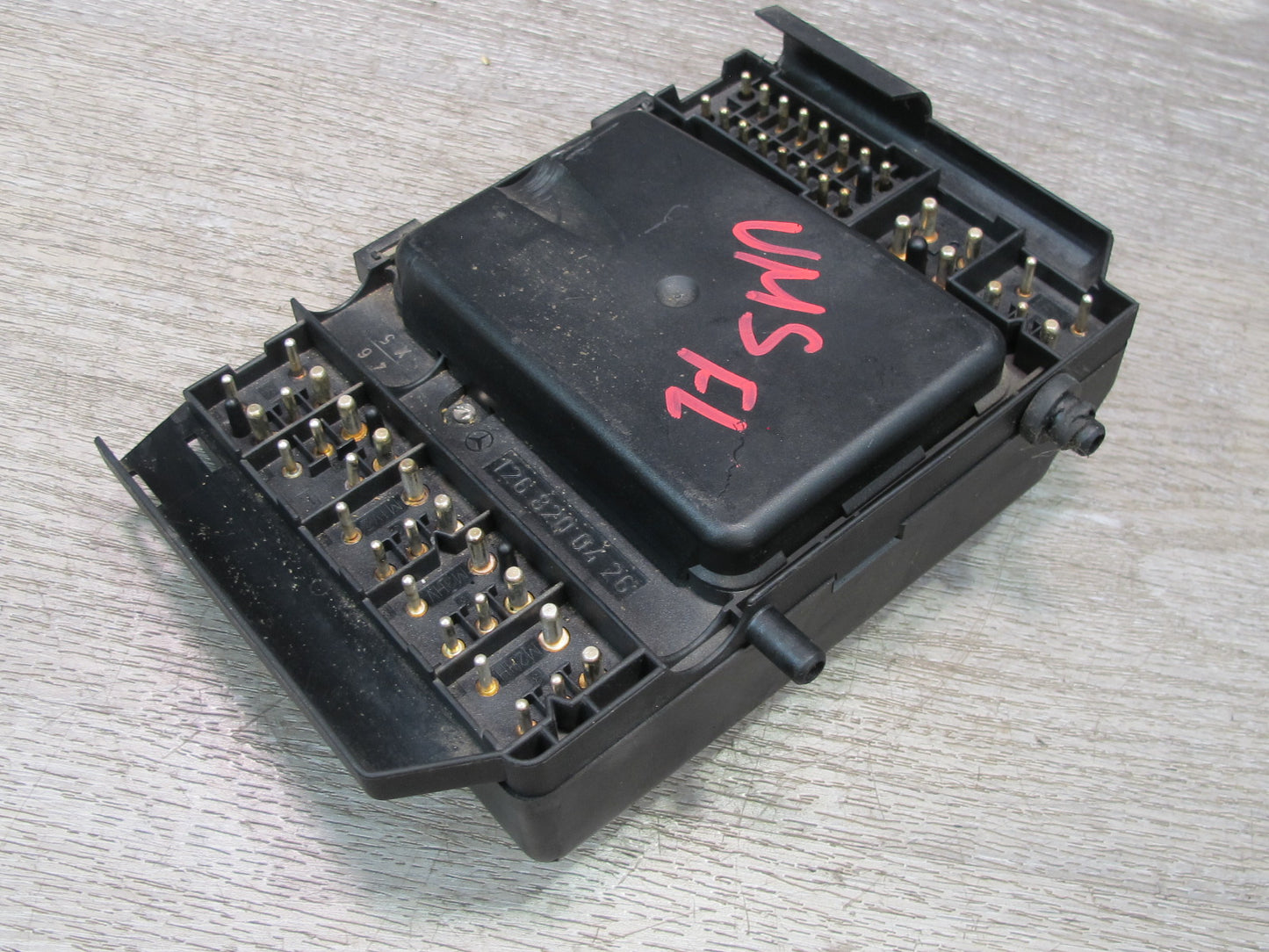 86-91 Mercedes W126 S-class Front Left Seat Control Module 1268200426 OEM