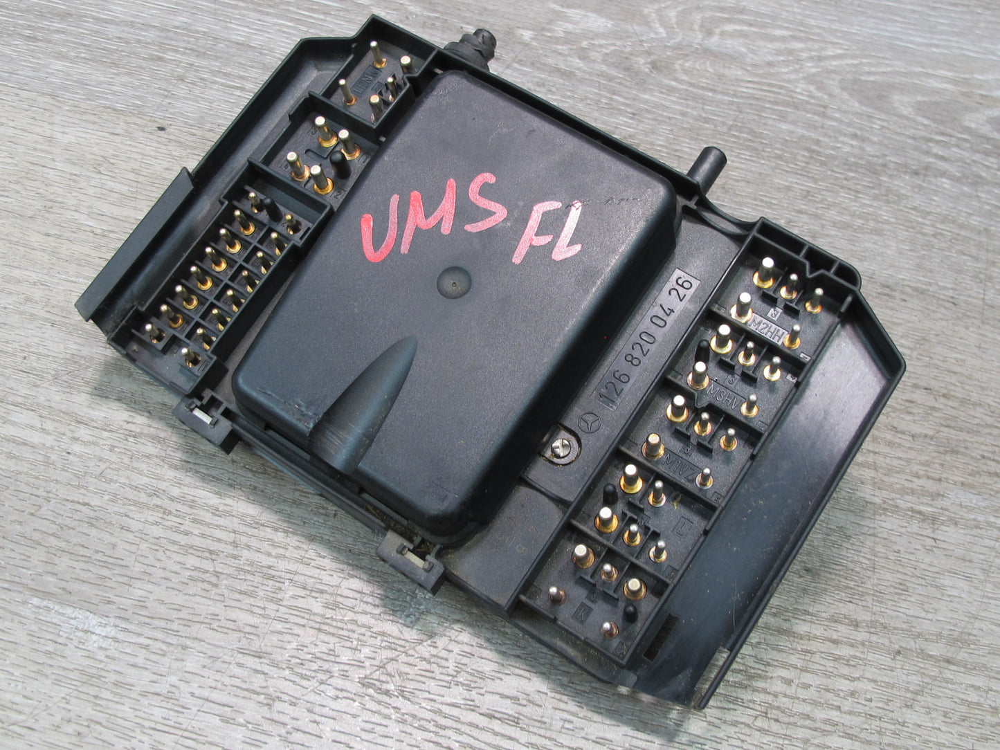 86-91 Mercedes W126 S-class Front Left Seat Control Module 1268200426 OEM