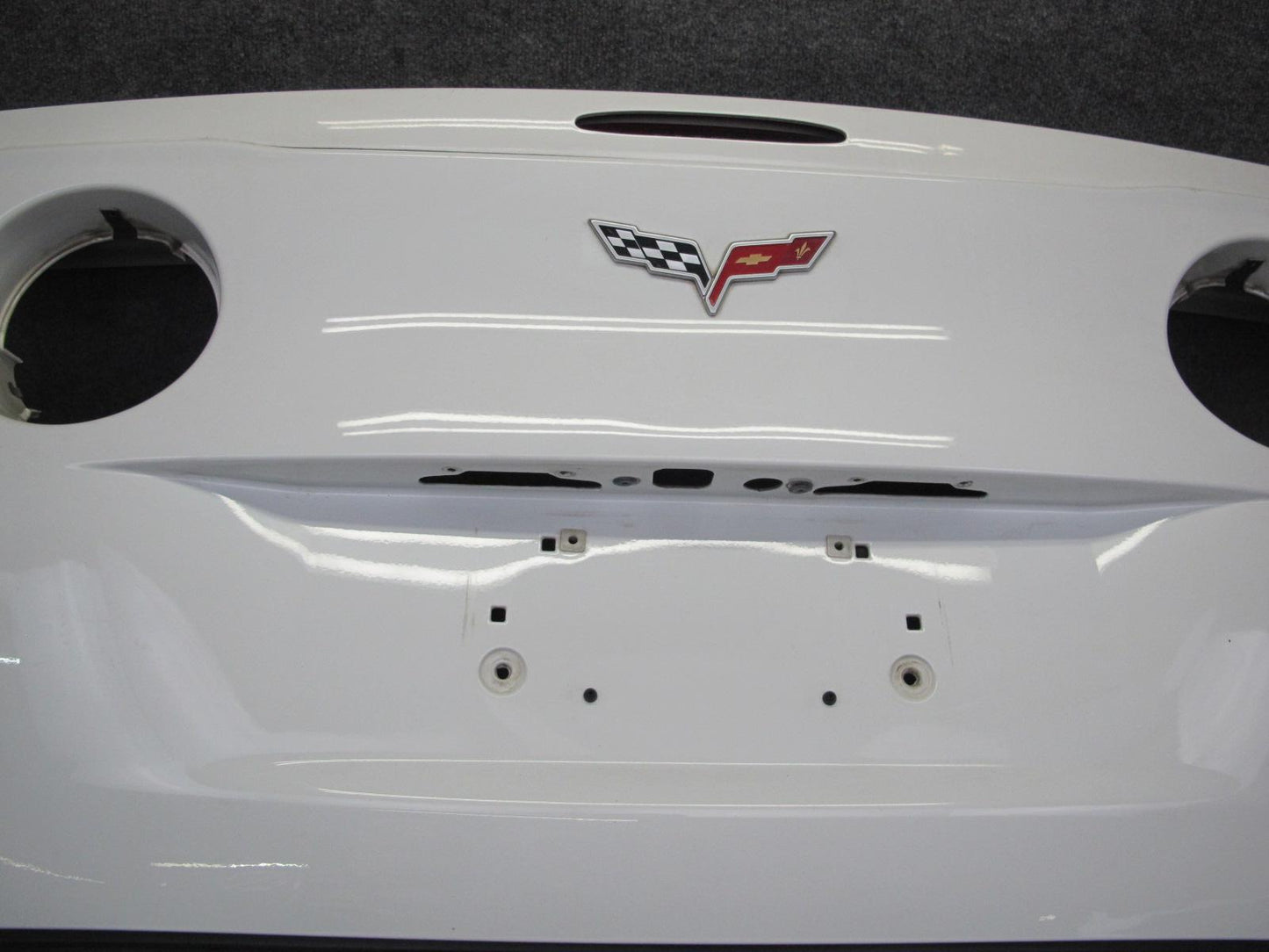 05-13 Chevrolet Corvette C6 Rear Bumper Cover White w Spoiler & Diffuser OEM
