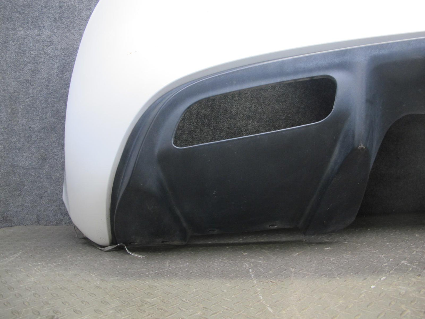 05-13 Chevrolet Corvette C6 Rear Bumper Cover White w Spoiler & Diffuser OEM