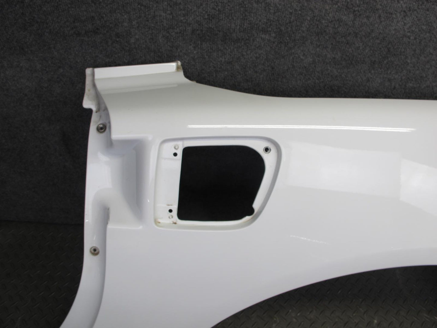 05-13 Chevrolet Corvette C6 Coupe Rear Left Quarter Fender Shell Cover Panel OEM