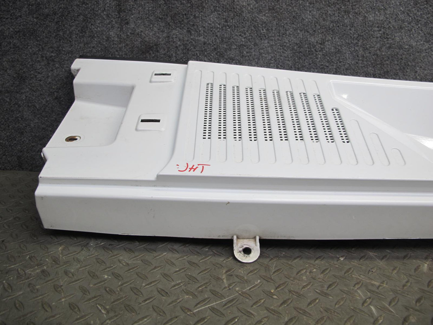 2003-2009 Hummer H2 Hood Bonnet Center Cowl Vent Grille Panel Cover