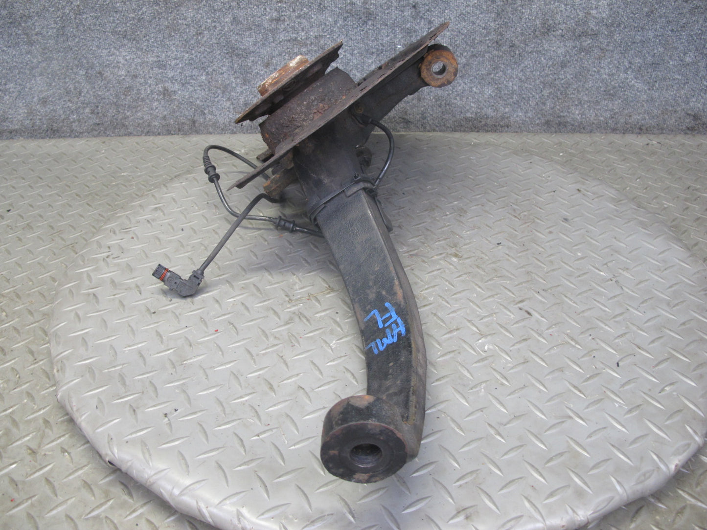 07-11 Mercedes W164 ML63 AMG Front Left Spindle Knuckle Wheel Hub Bearing OEM