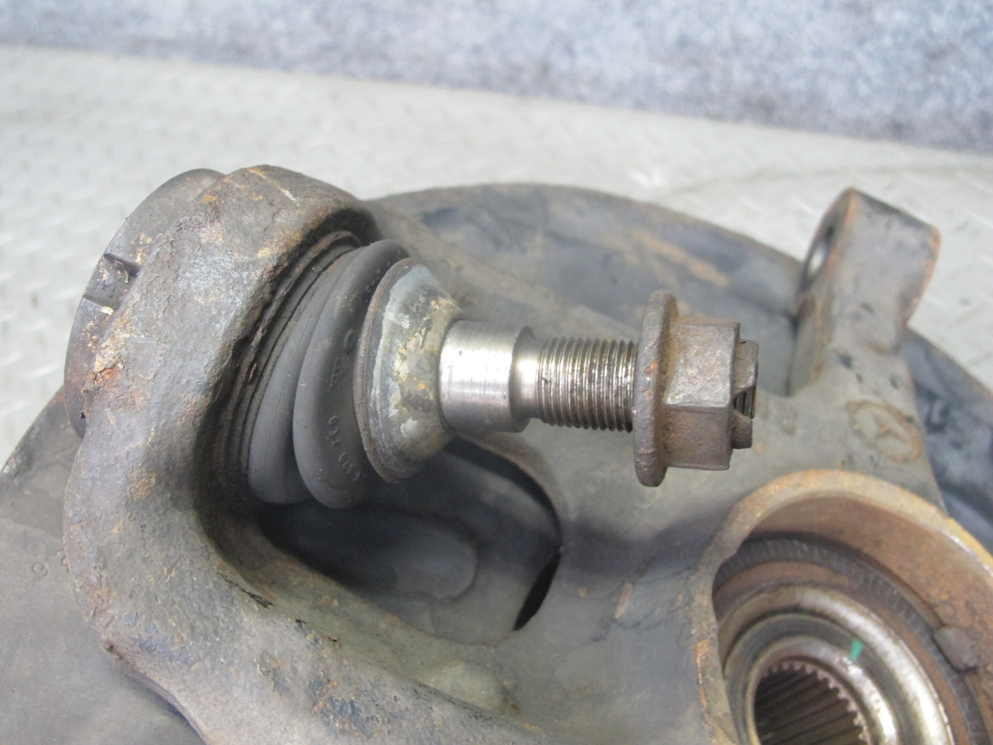07-11 Mercedes W164 ML63 AMG Front Right Spindle Knuckle Wheel Hub Bearing OEM
