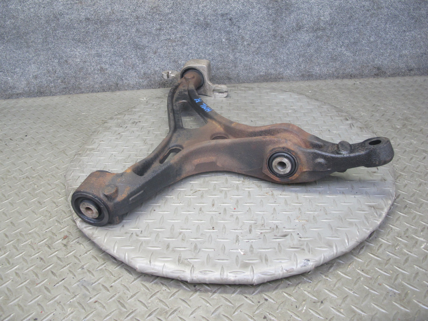 06-11 Mercedes W164 Ml-class Front Left Lower Control Arm OEM