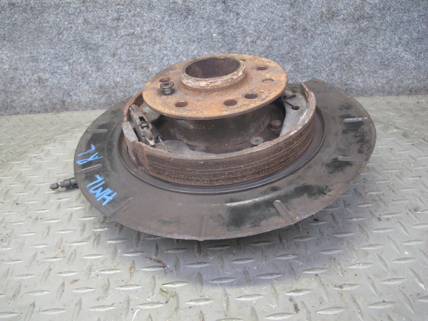 07-11 Mercedes W164 ML63 AMG Rear Left Spindle Knuckle Wheel Hub Bearing OEM