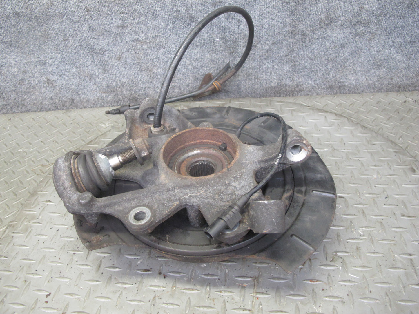 07-11 Mercedes W164 ML63 AMG Rear Left Spindle Knuckle Wheel Hub Bearing OEM