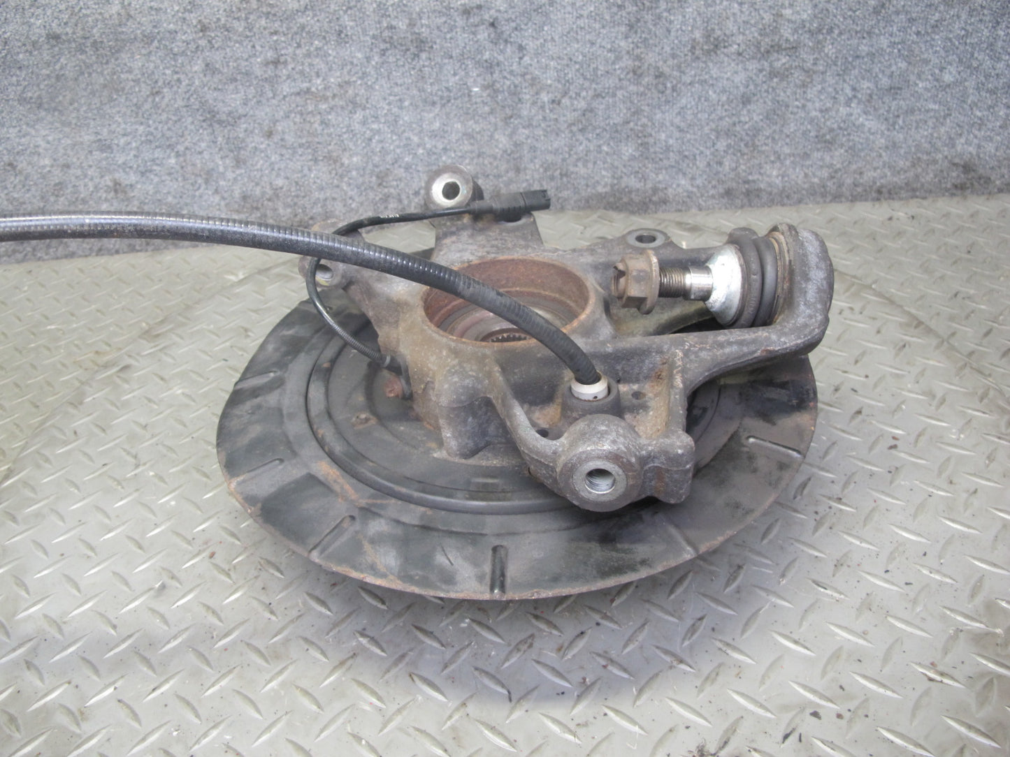 07-11 Mercedes W164 ML63 AMG Rear Left Spindle Knuckle Wheel Hub Bearing OEM