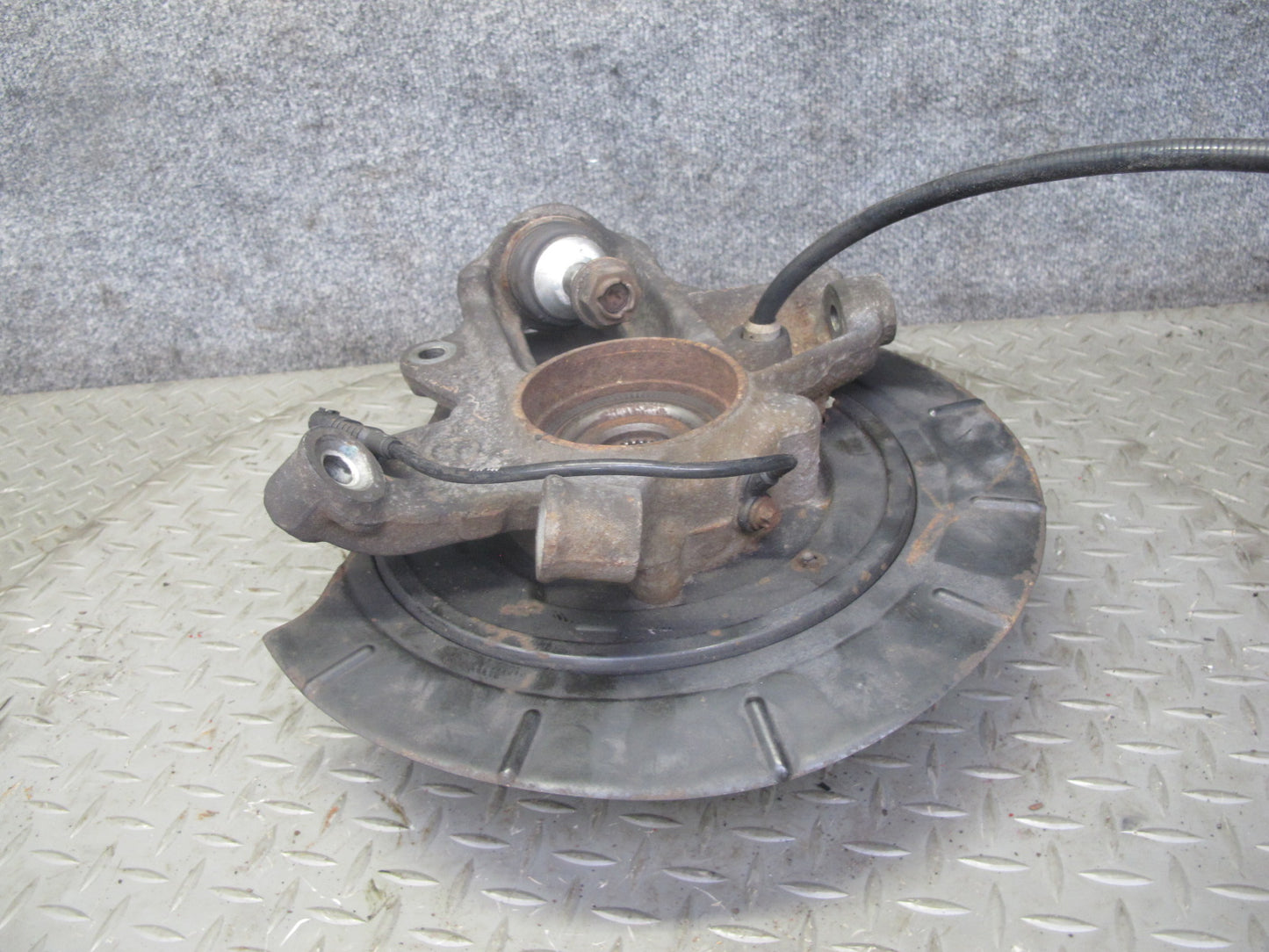 07-11 Mercedes W164 ML63 AMG Rear Left Spindle Knuckle Wheel Hub Bearing OEM