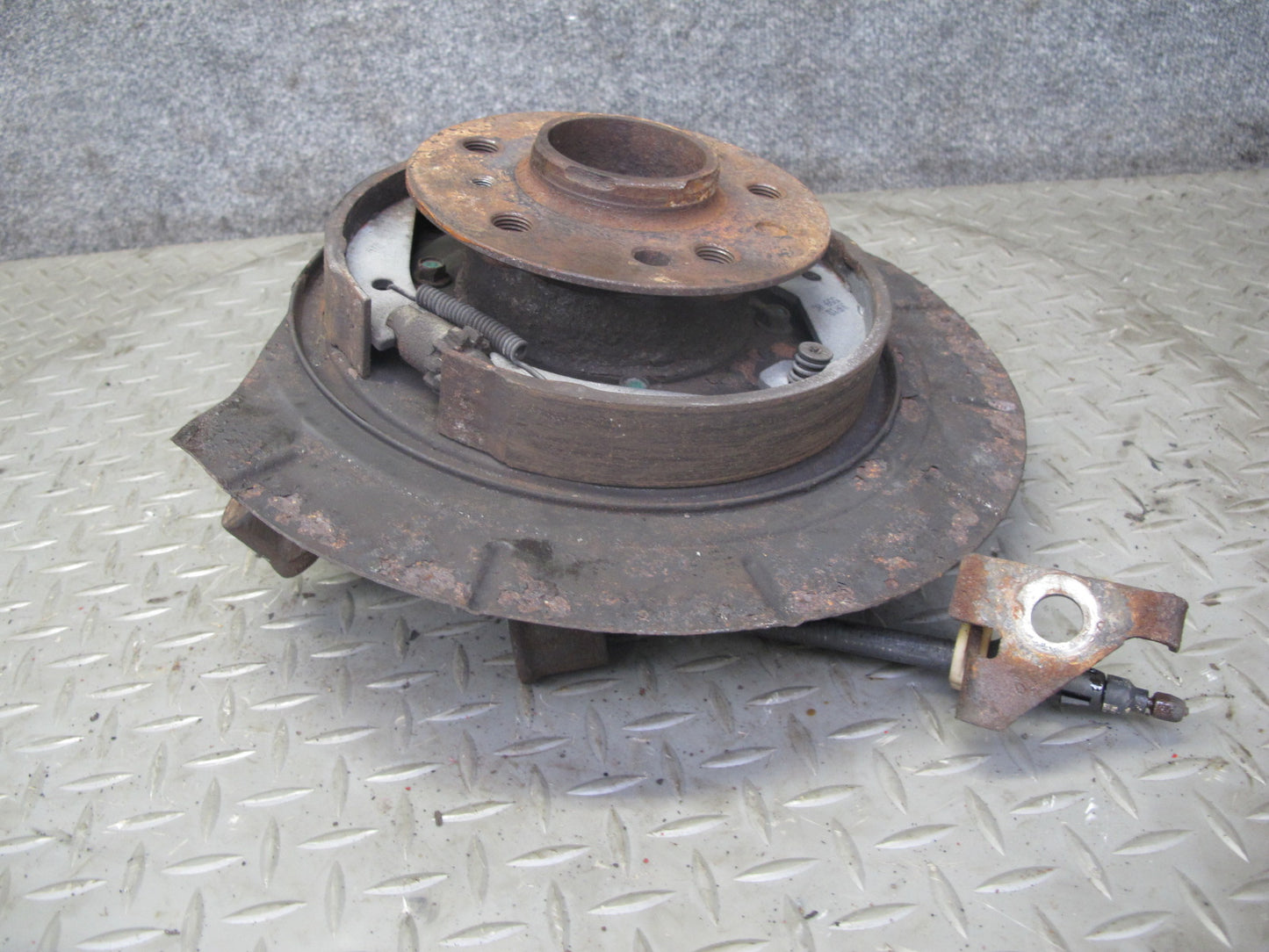 07-11 Mercedes W164 ML63 AMG Rear Right Spindle Knuckle Wheel Hub Bearing OEM