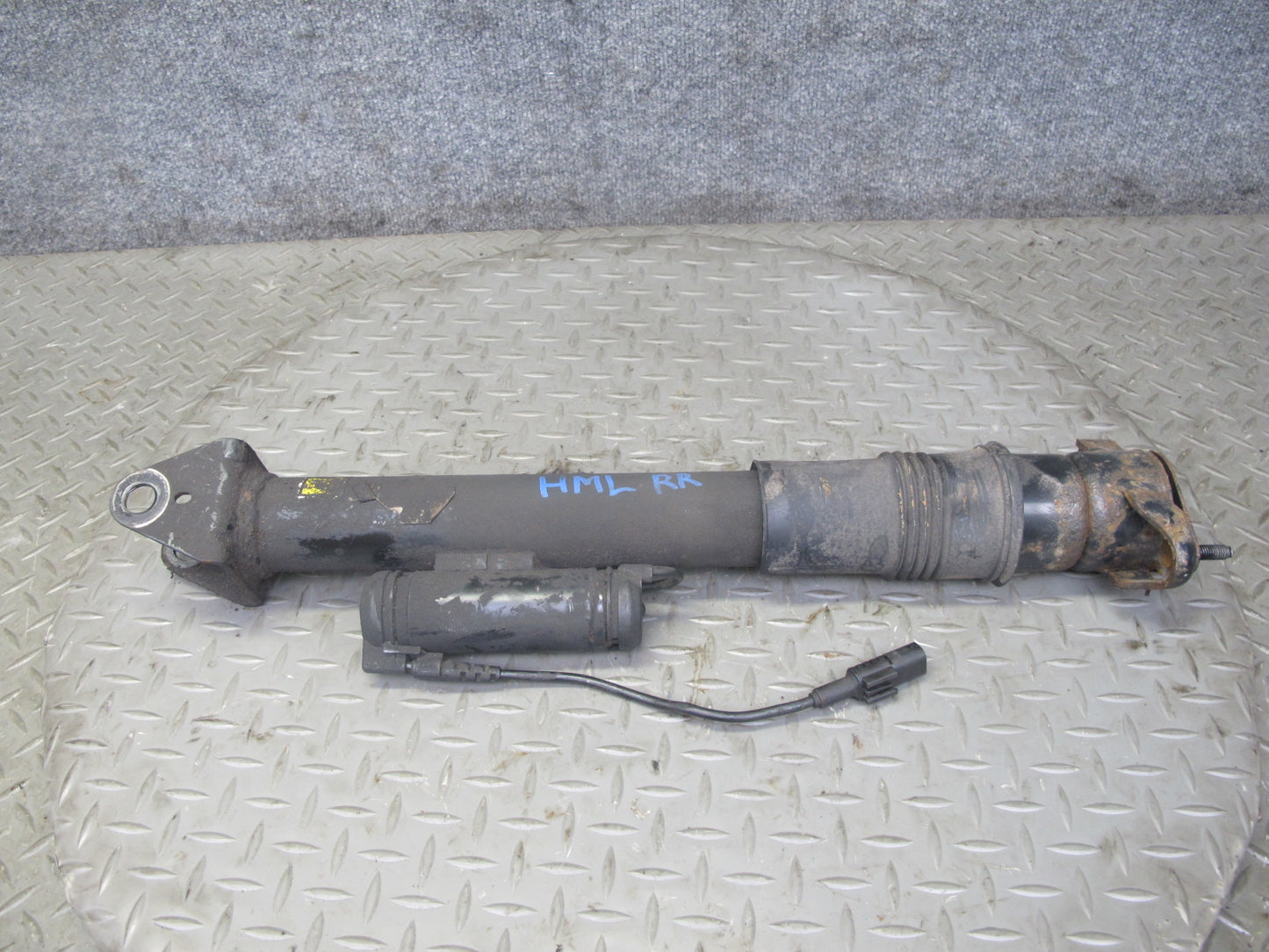 07-11 Mercedes W164 ML63 AMG ADS Rear Right Airmatic Strut Shock Absorber OEM