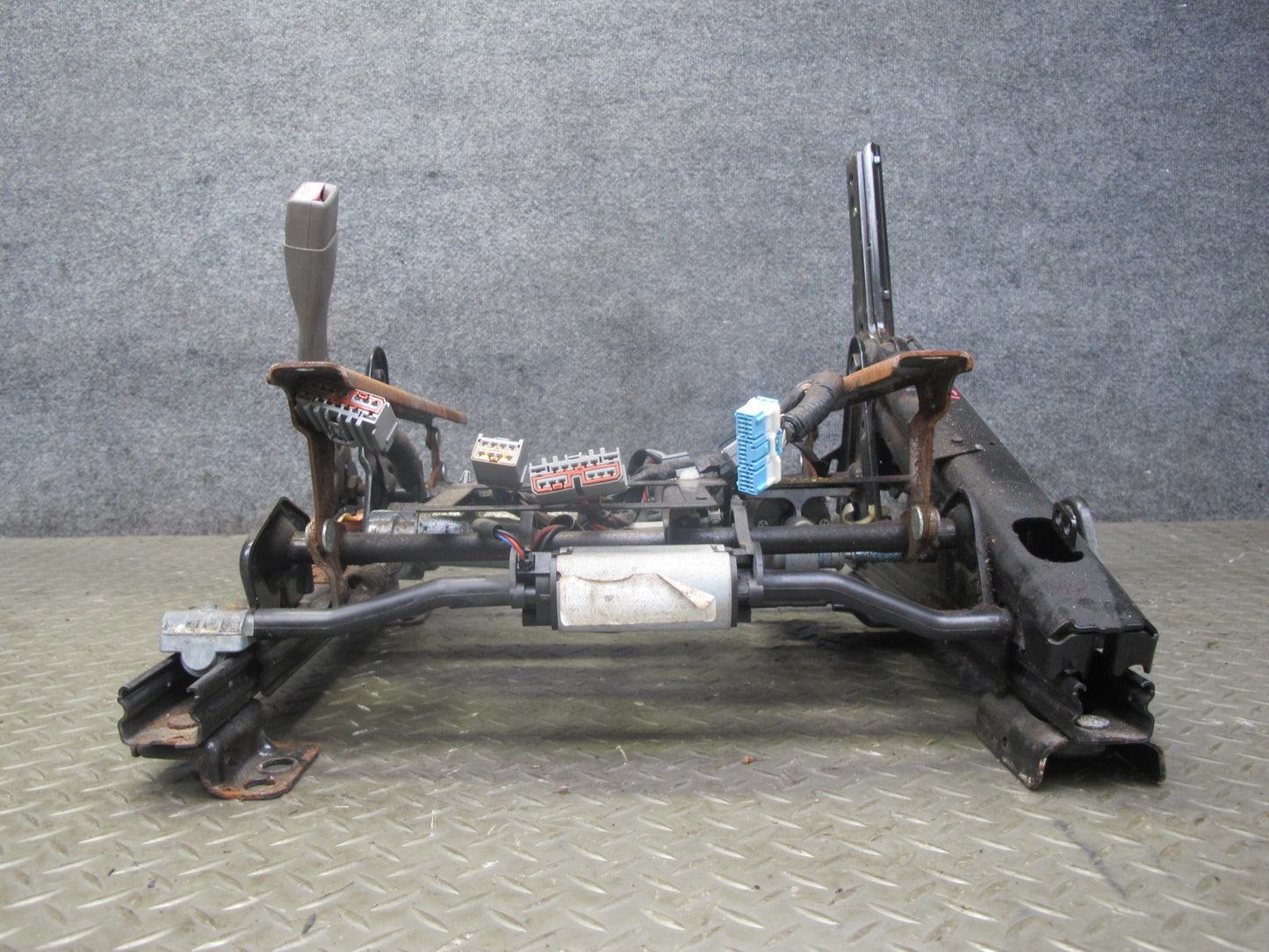 2003-2007 Hummer H2 Front Left Driver Side Seat Lower Frame Track W/ Motors