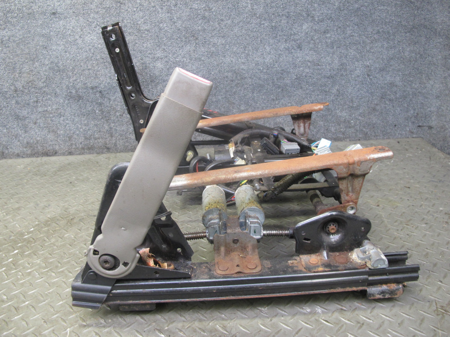 2003-2007 Hummer H2 Front Left Driver Side Seat Lower Frame Track W/ Motors