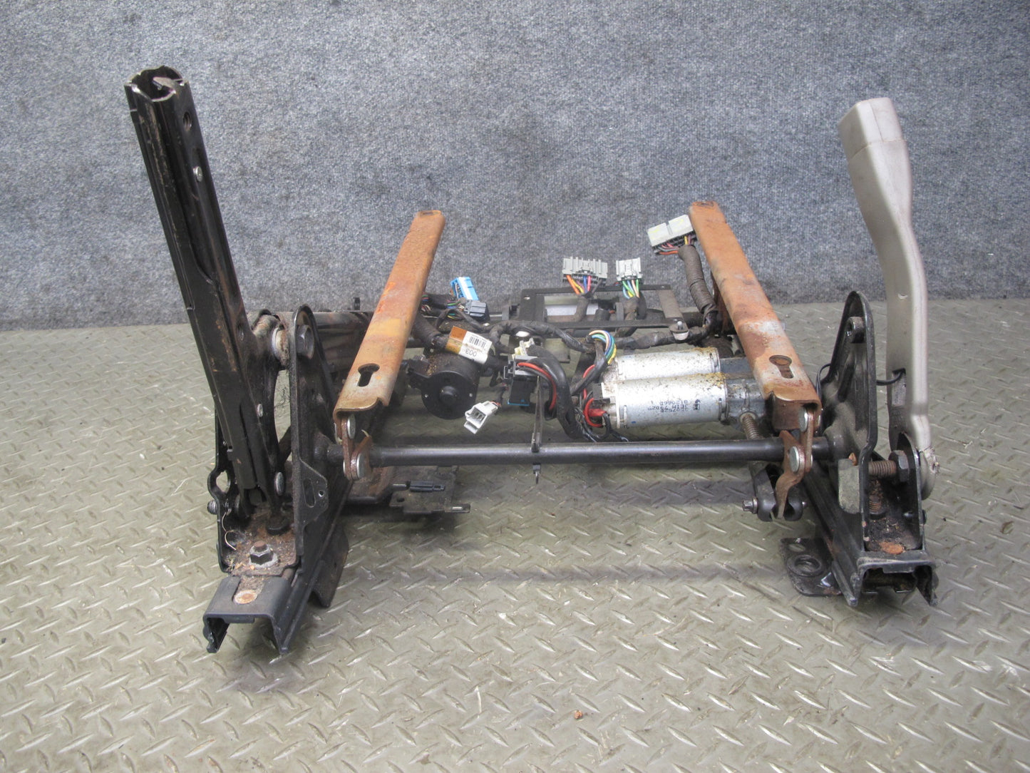 2003-2007 Hummer H2 Front Left Driver Side Seat Lower Frame Track W/ Motors
