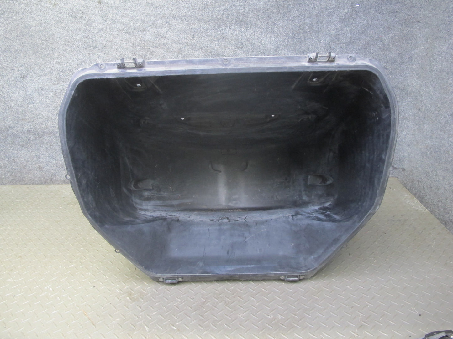 00-05 Toyota MR2 Spyder ZZW30L Spare Tire Wheel Holder 75201-17011 OEM