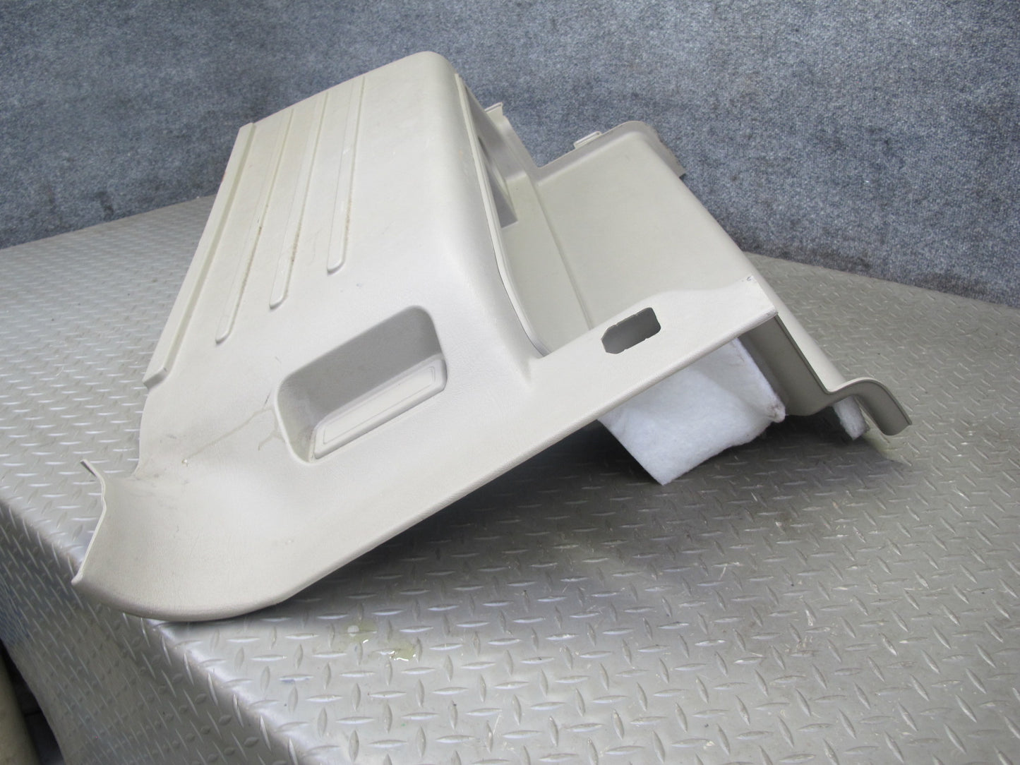 2003-2004 Hummer H2 Rear Left & Right Trunk Quarter Trim Cover Panel Set of 2