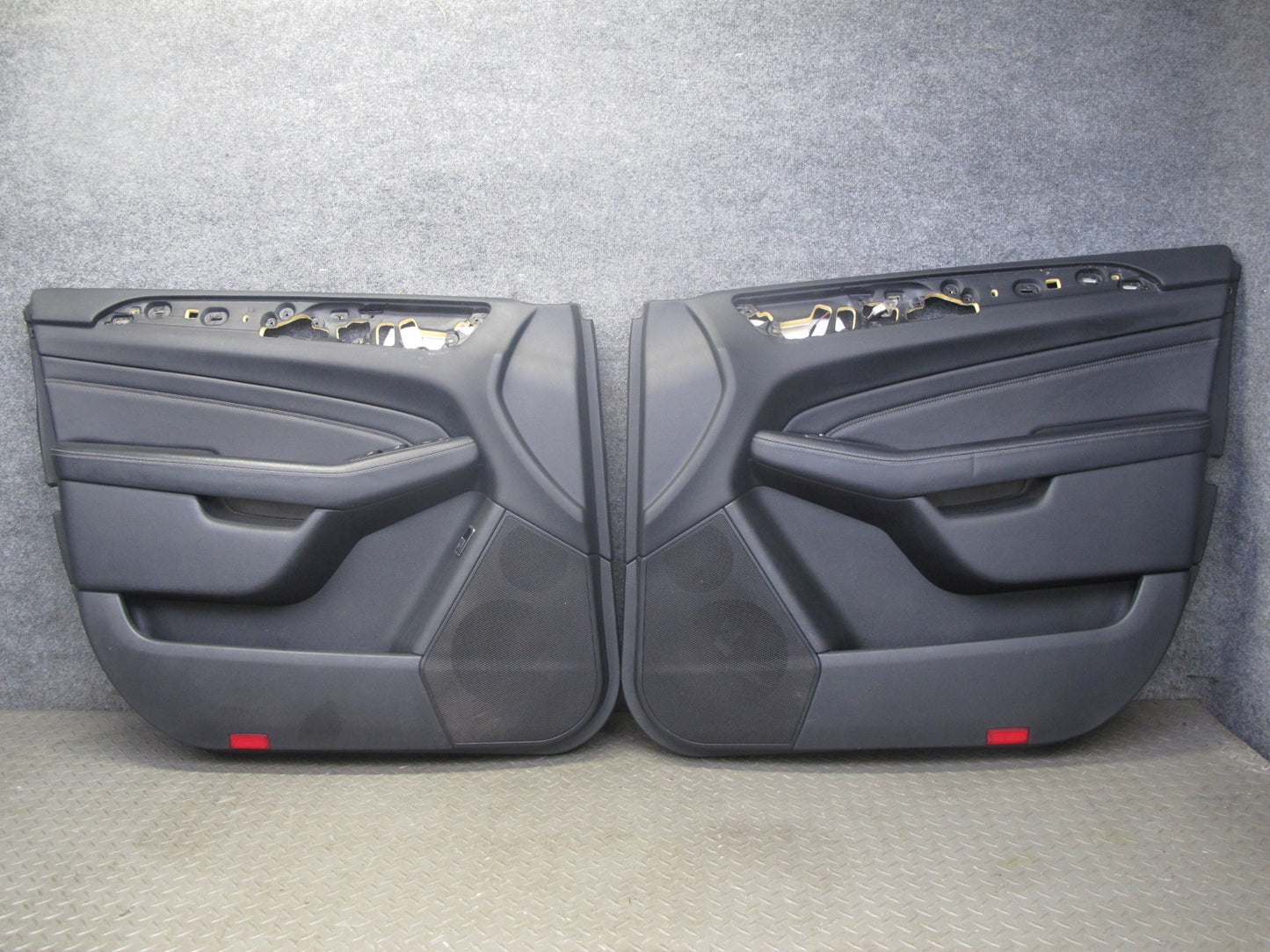 12-15 Mercedes W166 Ml-class Set of 2 Front Door Interior Trim Cover Panel OEM