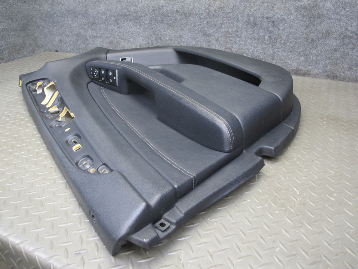 12-15 Mercedes W166 Ml-class Set of 2 Front Door Interior Trim Cover Panel OEM