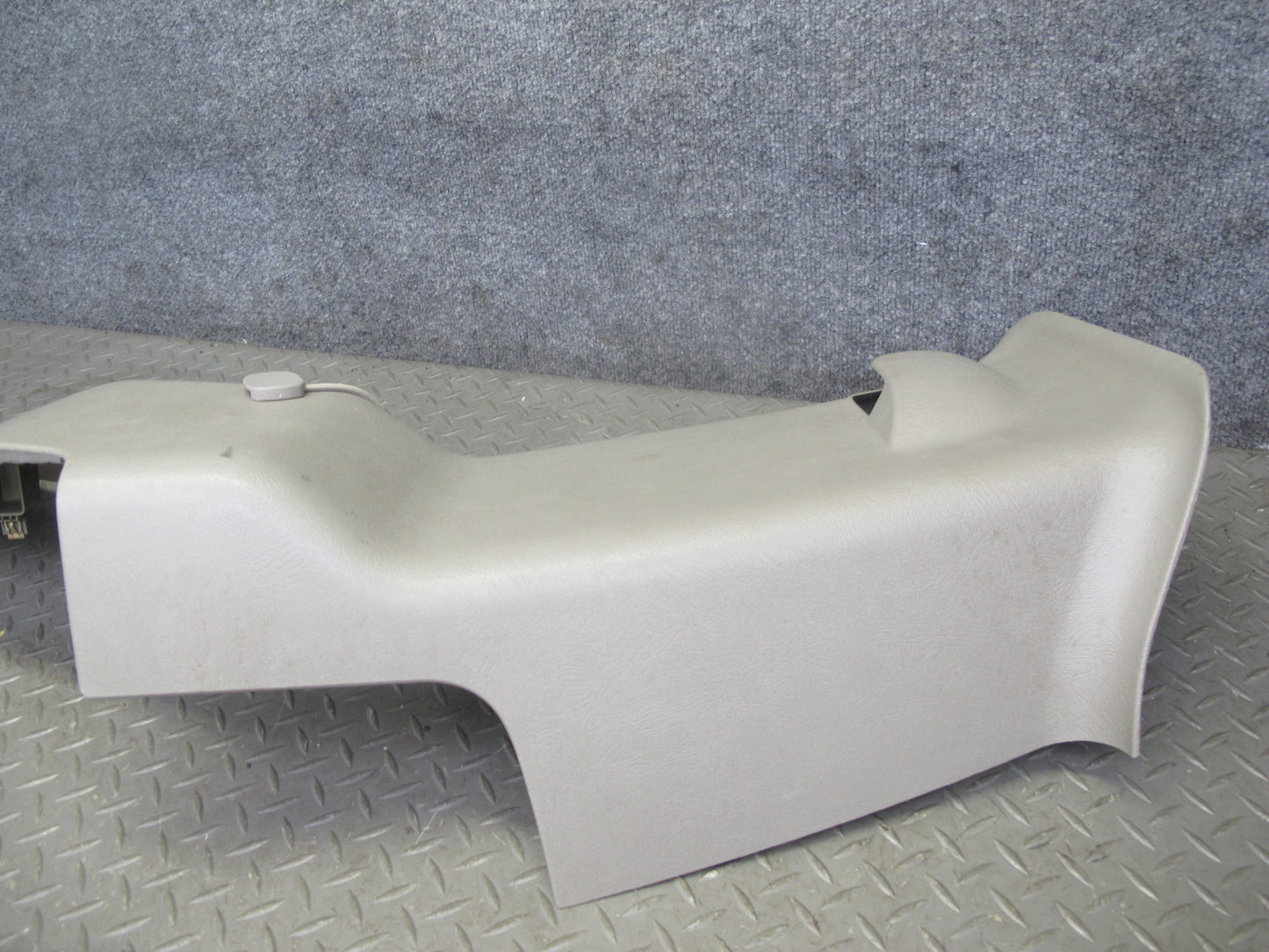 2003-2004 Hummer H2 Rear Right & Left Side C Pillar Trim Cover Panel Set