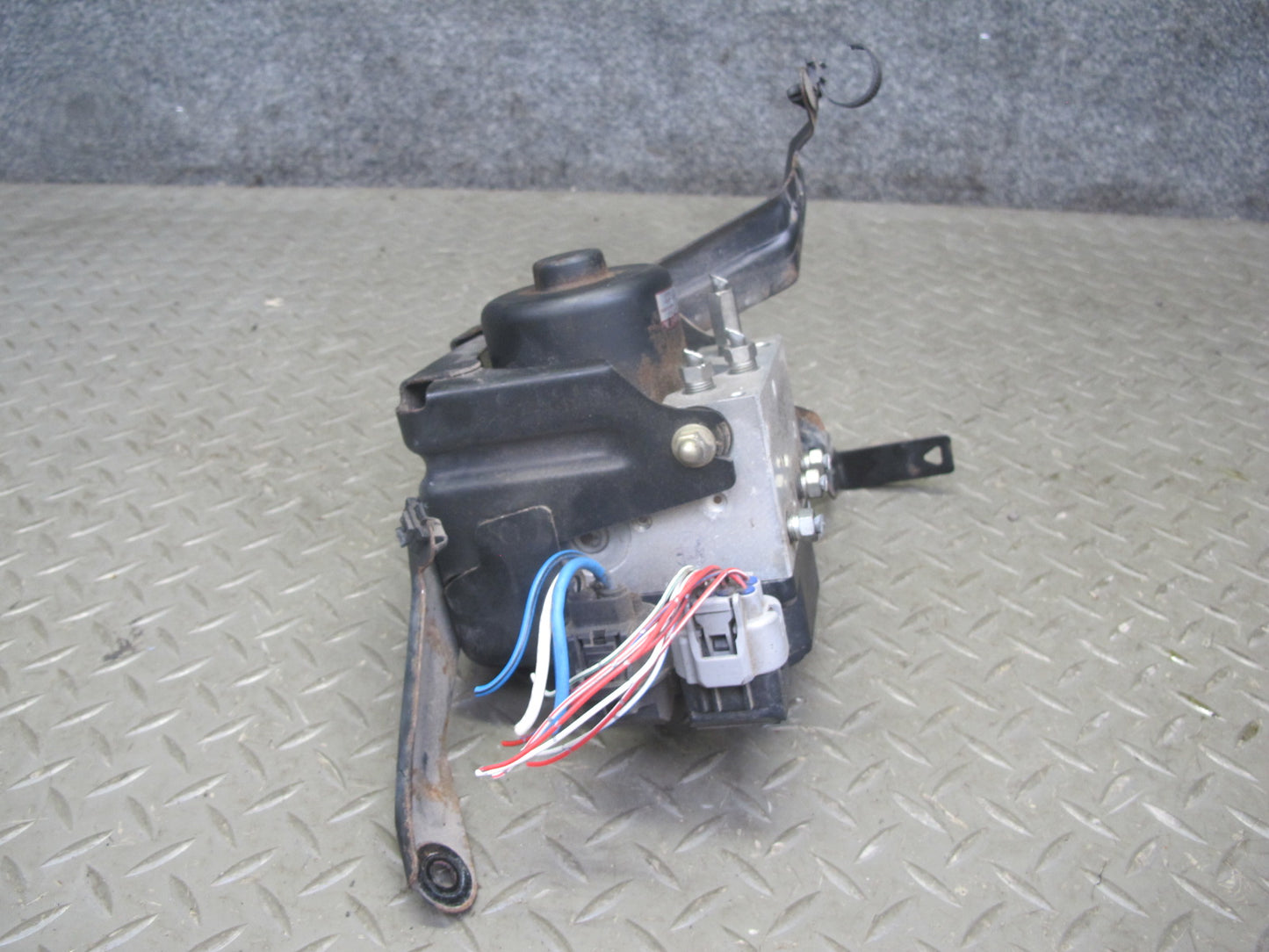 00-02 Toyota MR2 Spyder ZZW30L Anti Lock Brake ABS Pump Module 44510-17080 OEM